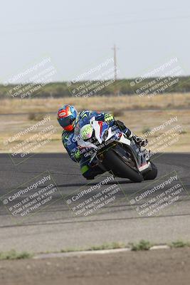 media/Sep-07-2024-Pacific Track Time (Sat) [[9bb89f5e83]]/A group/Phone Wall Paper 1000am/